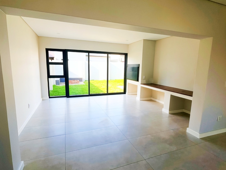 4 Bedroom Property for Sale in Sandown Western Cape
